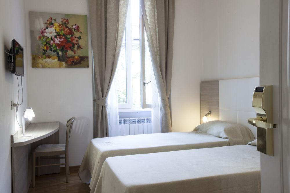 Hotel Amalfi Милан Экстерьер фото
