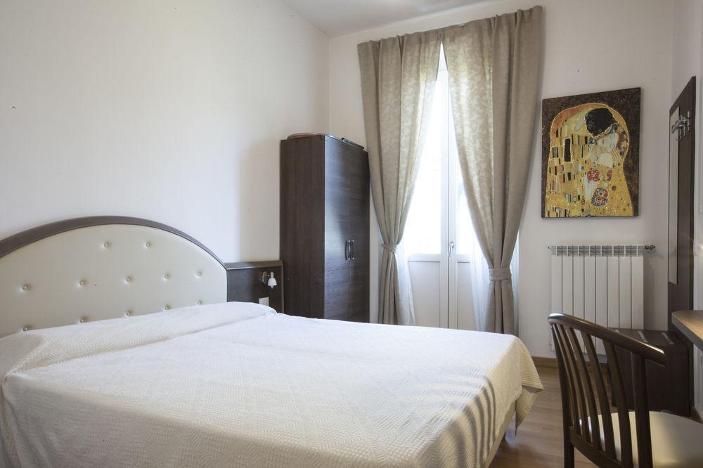 Hotel Amalfi Милан Экстерьер фото