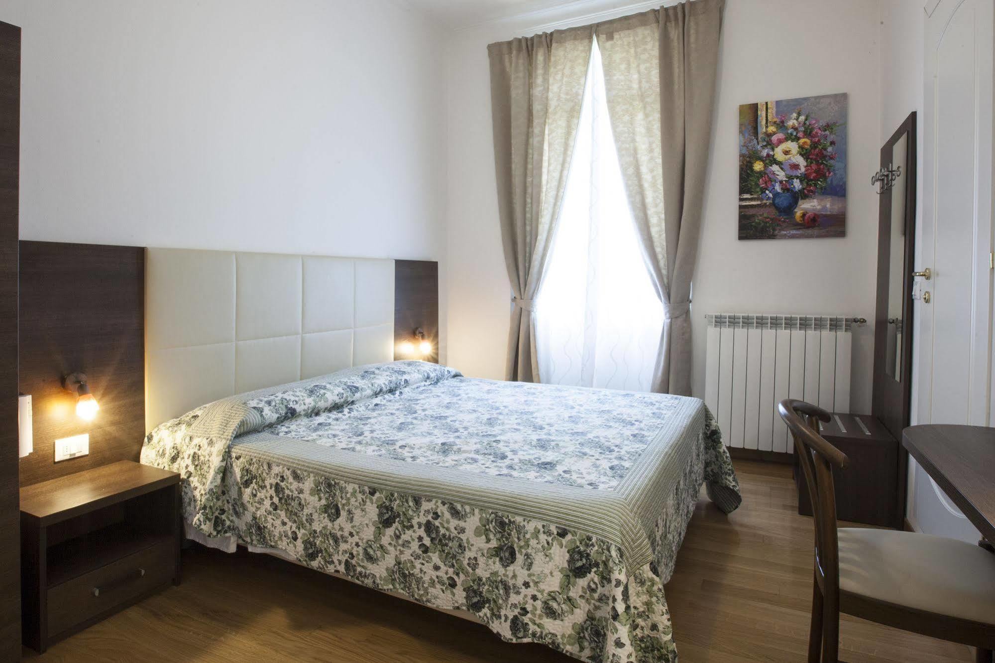 Hotel Amalfi Милан Экстерьер фото